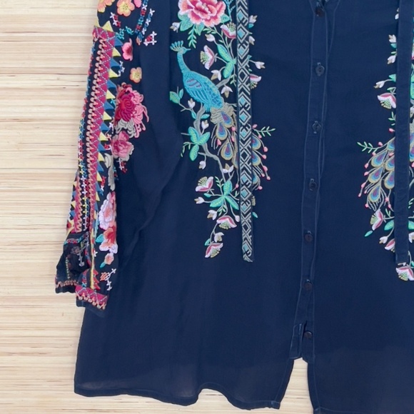 Johnny Was floral rayon embroidered tunic top sz XS blue multicolor buttons tie - Picture 11 of 16